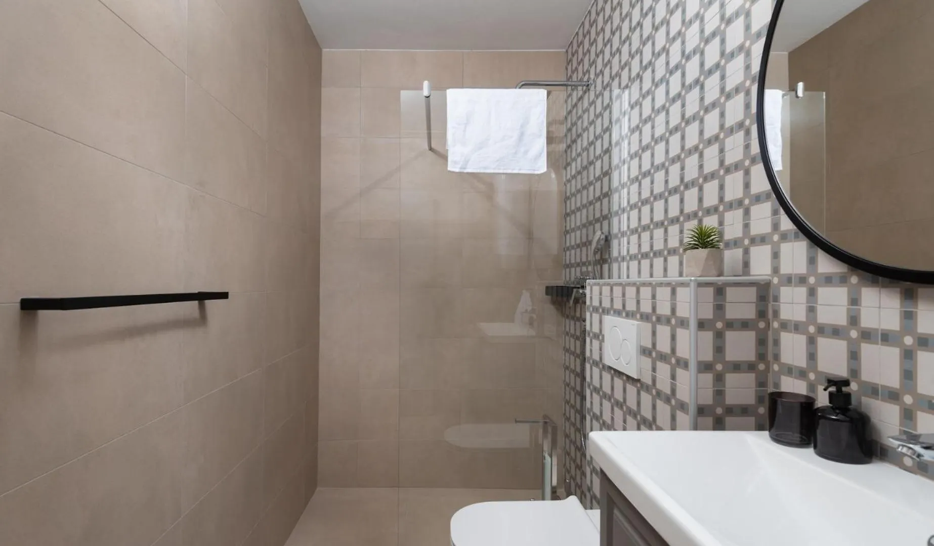 New ! Villa Bellatrix 2 - Heated Pool And Jacuzzi Vrsi