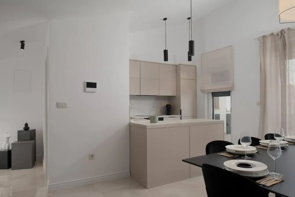 New ! Villa Bellatrix 2 - Heated Pool And Jacuzzi Vrsi