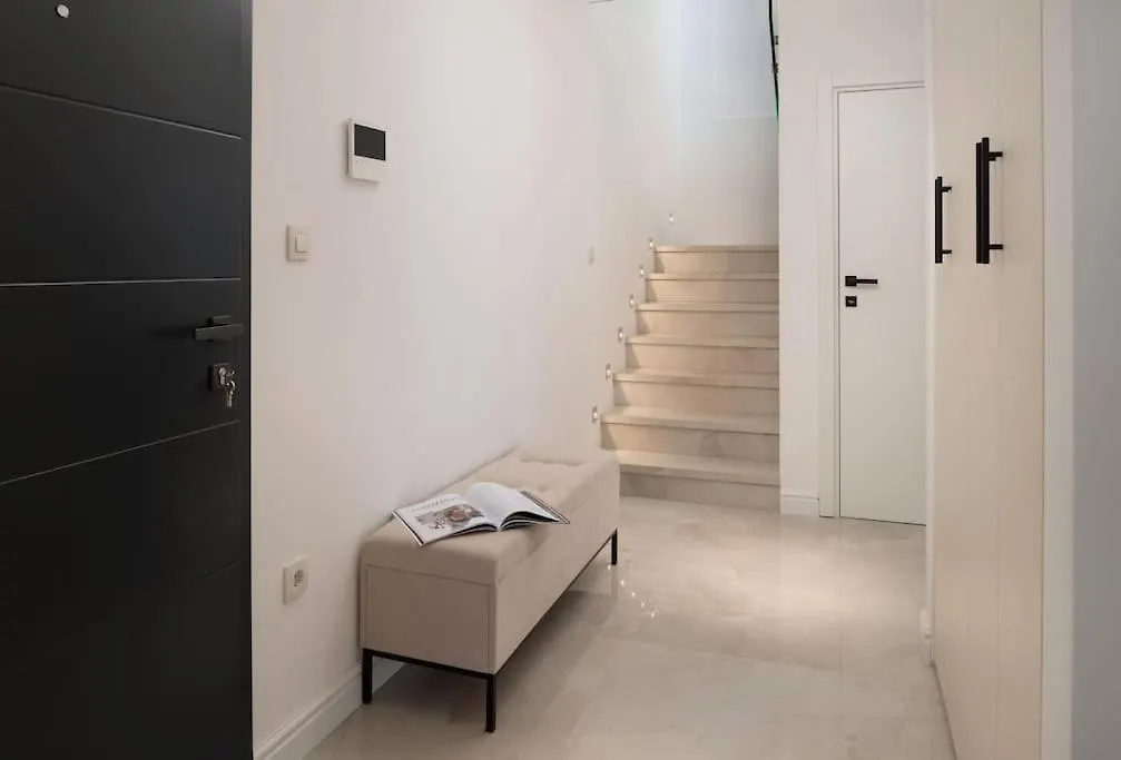 New ! Villa Bellatrix 2 - Heated Pool And Jacuzzi Vrsi